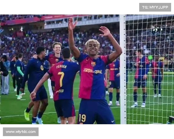 西甲替补球员闪耀赛场上演逆袭 关键时刻改变比赛格局